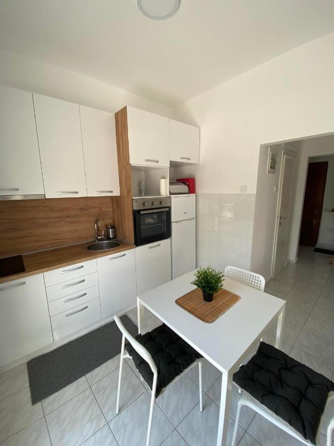 Sunny Peraia Apartment Esterno foto